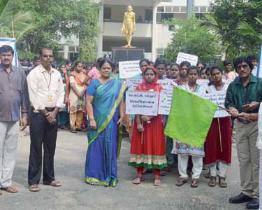 கே.எம்.ஜி. கல்லூரி இளையோர் செஞ்சிலுவை சங்கத்தின் சார்பில் போலியோ விழிப்புணர்வு ஊர்வலம்