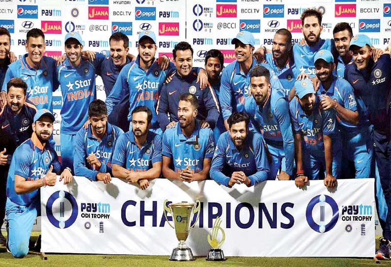 இந்தியாவுக்கு எதிரான கடைசி ஒருநாள் கிரிக்கெட்: பரபரப்பான ஆட்டத்தில் இங்கிலாந்து அணி வெற்றி இந்தியாவுக்கு எதிரான கடைசி ஒருநாள் கிரிக்கெட்: பரபரப்பான ஆட்டத்தில் இங்கிலாந்து அணி வெற்றி