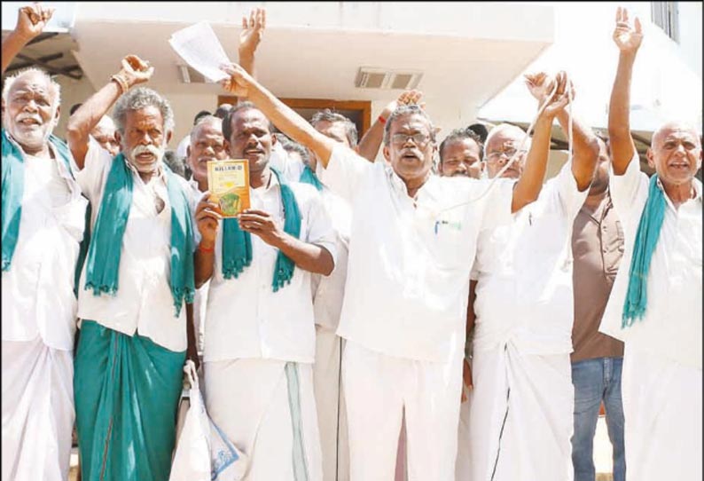 முதல்-அமைச்சரை நியமிக்ககோரி கவர்னர் மாளிகை முன்பு நாளை விவசாயிகள் தற்கொலை செய்யும் போராட்டம்