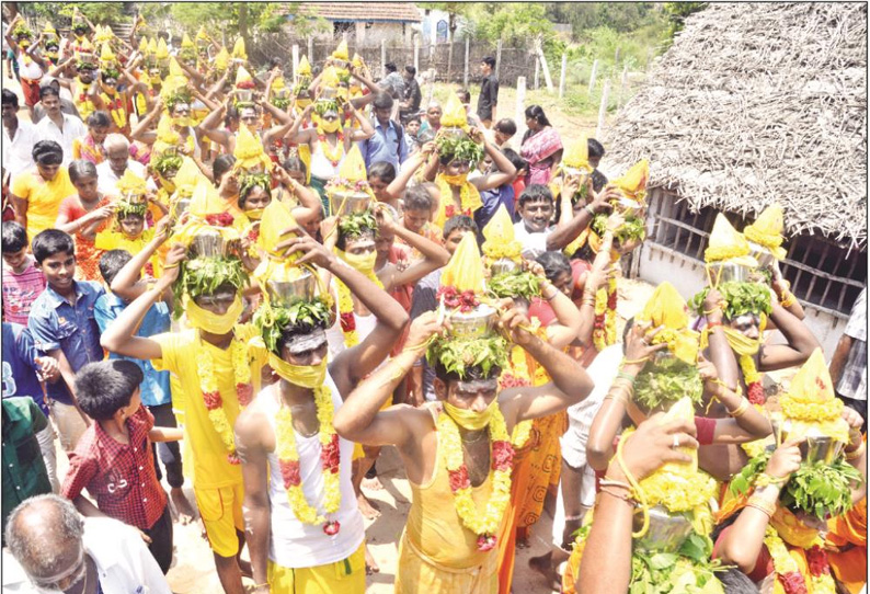 தஞ்சை பள்ளியக்ரஹாரம் சிறைகாத்த அய்யனார் கோவில் பங்குனி விழா