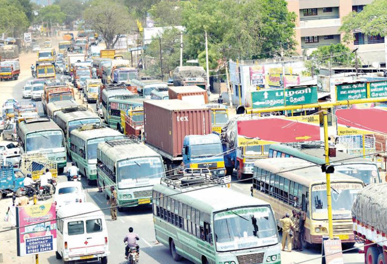 திண்டுக்கல் அருகே மதுக்கடையை மூடக்கோரி 4 கிராமமக்கள் சாலை மறியல்