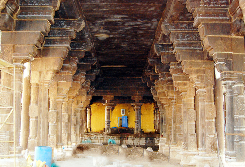 ஸ்ரீரங்கம் ரெங்கநாதர் கோவிலில் பல ஆண்டுகளாக மறைக்கப்பட்டு இருந்த நூற்றுக்கால் மண்டபம் கண்டுபிடிப்பு