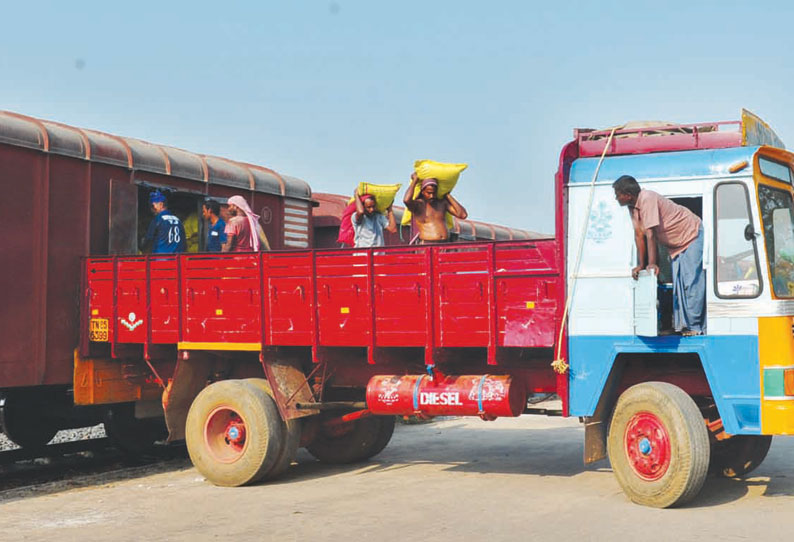 ஒடிசாவில் இருந்து சரக்குரெயிலில் 2,620 டன் உரம் தஞ்சைக்கு வந்தது