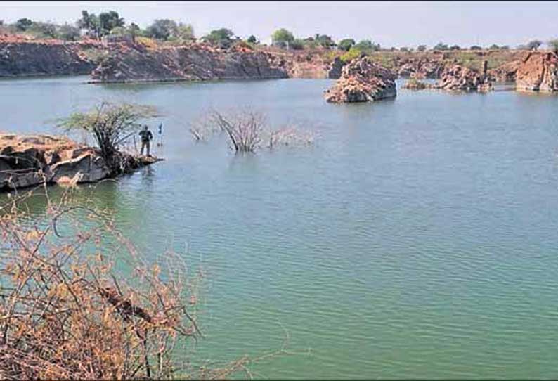 மாங்காடு சிக்கராயபுரத்தில் உள்ள கல்குவாரியில் இருந்து தண்ணீர் எடுக்கும் பணி தொடங்கியது