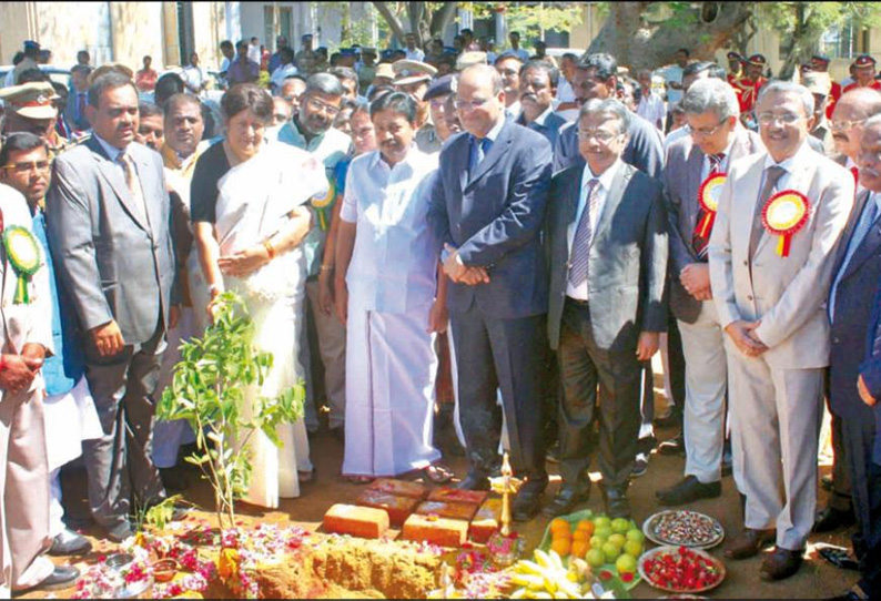 பொதுமக்களுக்கு நீதி கிடைக்க நீதிபதிகளும், வக்கீல்களும் இணைந்து செயல்பட வேண்டும்