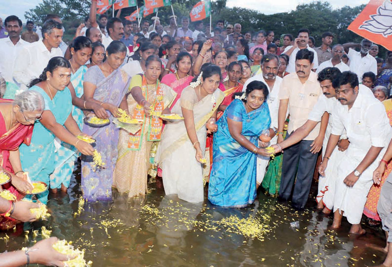 ‘மிரட்டல் பற்றி கவலைப்பட மாட்டேன்’: எனது அரசியல் பயணம் வழக்கம்போல் தொடரும் தமிழிசை சவுந்தரராஜன் பேட்டி