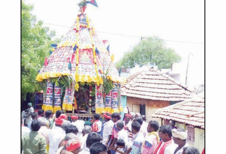 வடக்குமாதவி மகா முத்துமாரியம்மன் கோவில் தேரோட்டம்