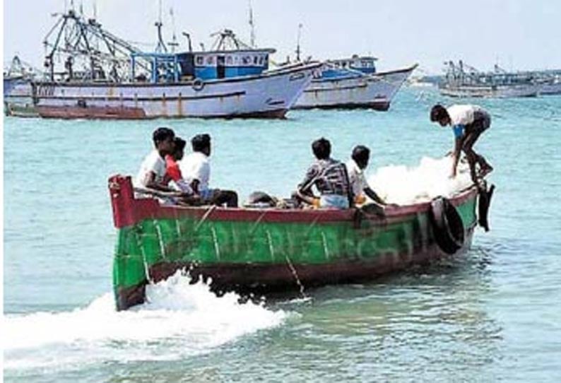 மீன்பிடி தடைக்காலம் நிறைவு: மீனவர்கள் கடலுக்கு சென்றனர்