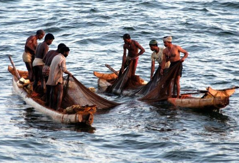 நாகை மீனவர்கள் 8 பேர்  இலங்கை கடற்படையினரால் சிறைபிடிப்பு