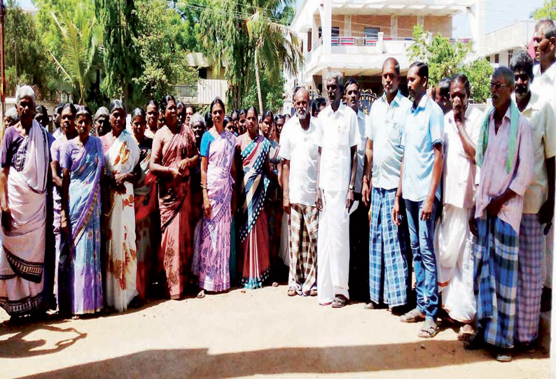 டாஸ்மாக் கடை அமைக்க எதிர்ப்பு தெரிவித்து கோவில்பட்டி உதவி கலெக்டர் அலுவலகத்தை கிராம மக்கள் முற்றுகை