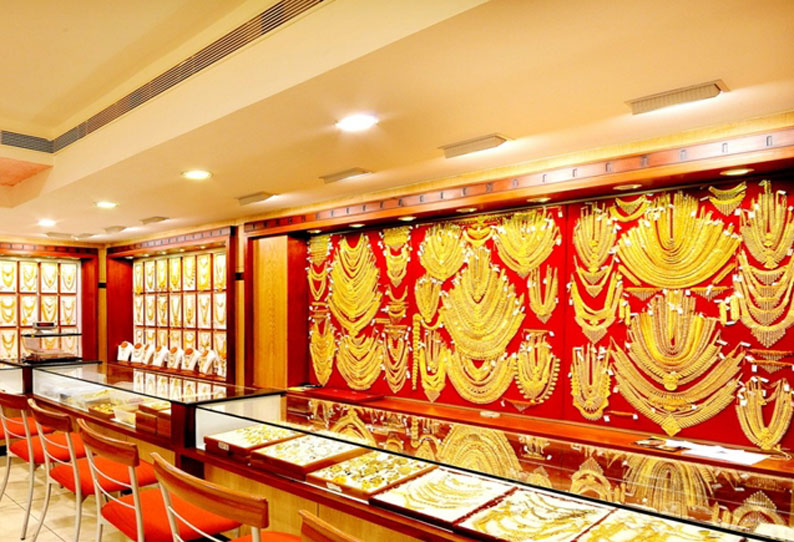 நகைக்கடை, துணிக்கடையில் ஜி.எஸ்.டி. வரி அமல் நகைக்கடை, துணிக்கடையில் ஜி.எஸ்.டி. வரி அமல்