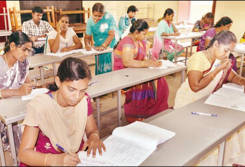 முதுகலை பட்டதாரி ஆசிரியர் பணியிடங்களுக்கான எழுத்து தேர்வை 3 ஆயிரத்து 521 பேர் எழுதினர்