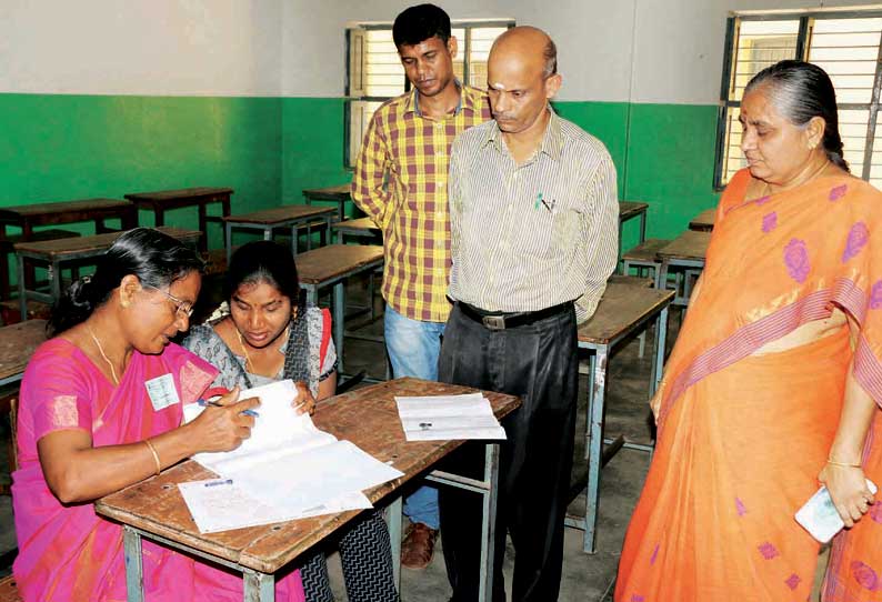 முதுகலை பட்டதாரி ஆசிரியர் பணிக்கான எழுத்து தேர்வு: மாவட்டத்தில் 10,760 பேர் எழுதினர்