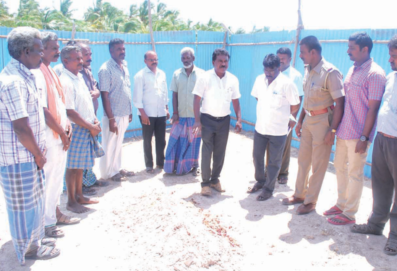 புதைக்கப்பட்ட விவசாயி உடல் தோண்டி எடுப்பு, சாவில் மர்மம் இருப்பதாக புகார்