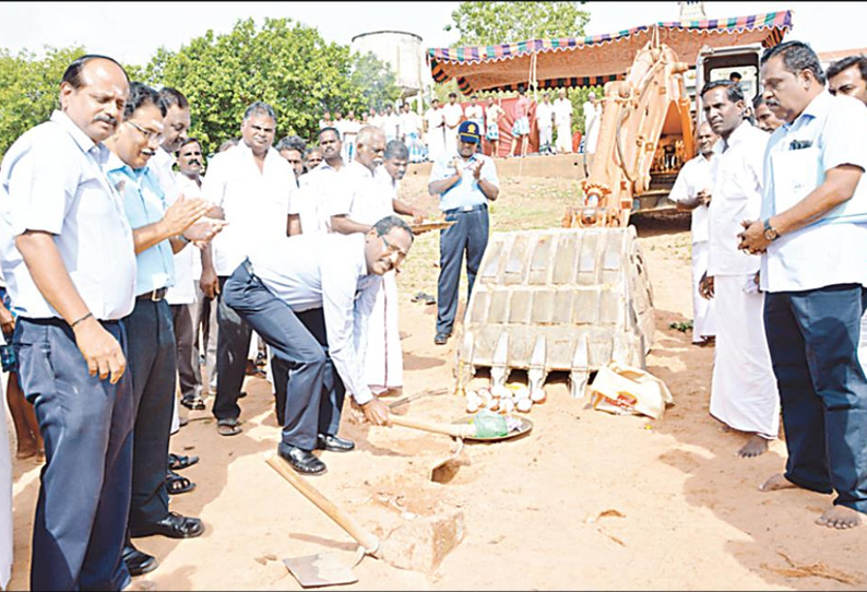 என்.எல்.சி. சார்பில் மாவட்டம் முழுவதும் 19 ஏரிகளை தூர்வாரும் பணி