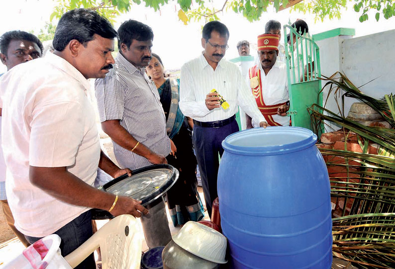 அவினாசி, பல்லடம் பகுதிகளில் டெங்கு கொசு ஒழிப்பு பணிகளை கலெக்டர் நேரில் ஆய்வு