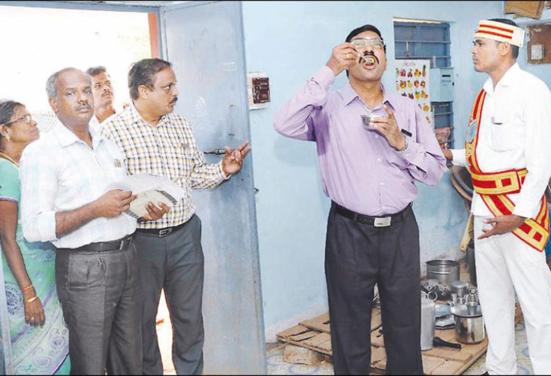 சங்கமங்கலம் அங்கன்வாடி மையத்தில் கலெக்டர் ஆய்வு