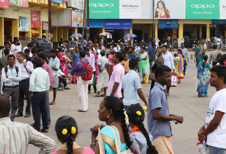 முழு அடைப்பு போராட்டத்தால் கடலூரில் இருந்து புதுச்சேரிக்கு பஸ்கள் ஓடவில்லை