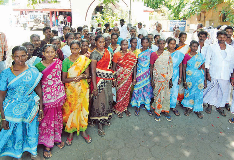 குடிநீர், பஸ் வசதி ஏற்படுத்த வேண்டும் மலைவாழ் மக்கள் கோரிக்கை