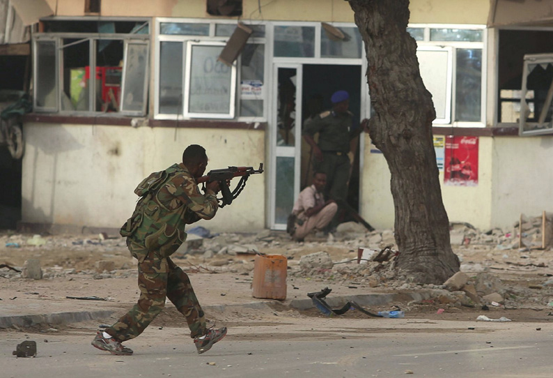 சோமாலியாவில் ராணுவம் நடத்திய தாக்குதலில் 18 பயங்கரவாதிகள் பலி