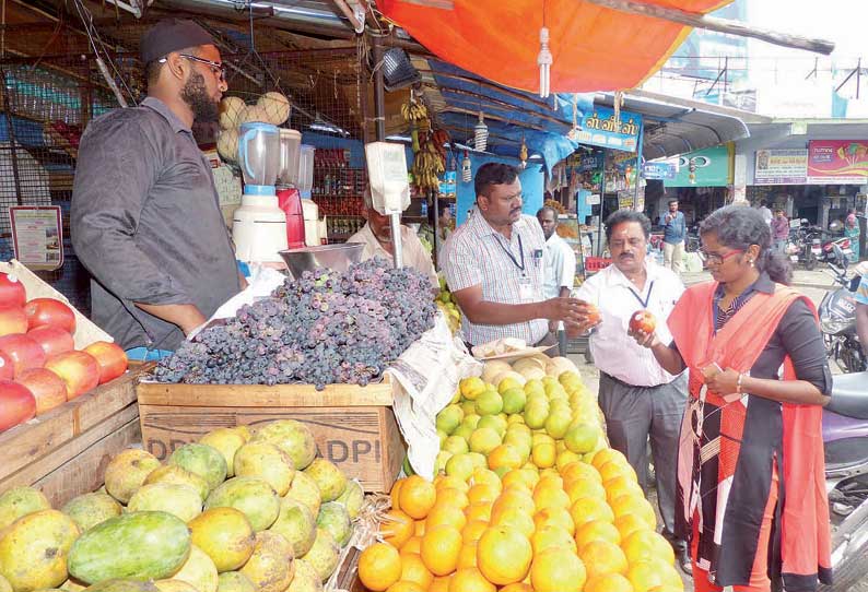 கடைகளில் உணவு பாதுகாப்பு துறை அதிகாரிகள் ‘திடீர்’ சோதனை