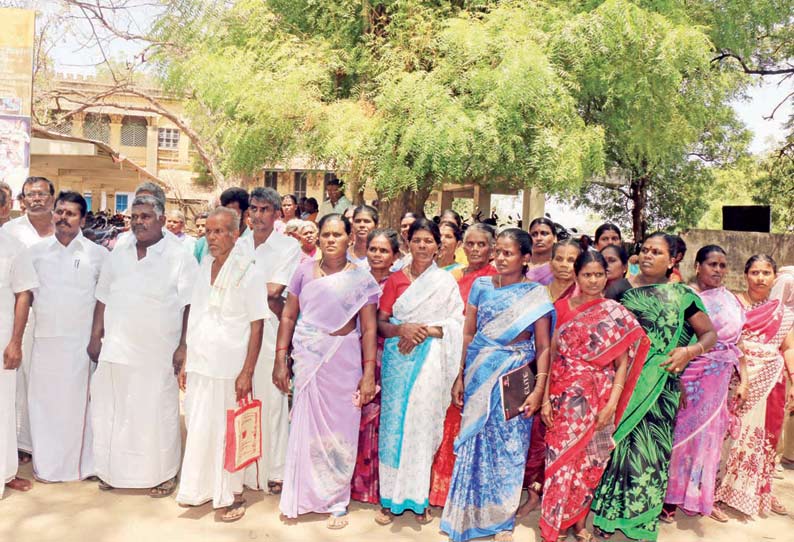 டாஸ்மாக் கடை அமைக்க எதிர்ப்பு தெரிவித்து கலெக்டர் அலுவலகத்தை பெண்கள் முற்றுகை