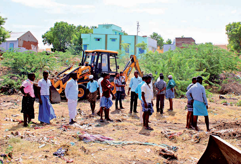 காயல்குடி ஆற்றை சீரமைக்க களம் இறங்கிய இளைஞர்கள்