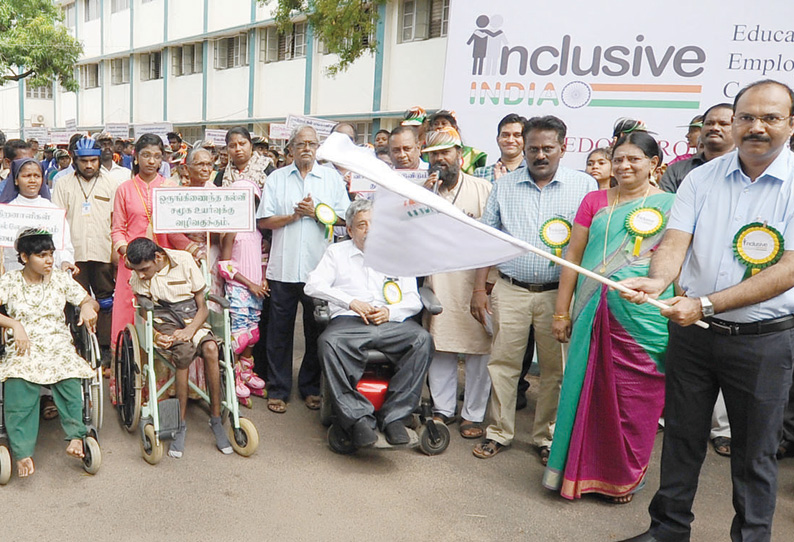 மனவளர்ச்சி குன்றிய மாணவ–மாணவிகள் பங்கேற்ற விழிப்புணர்வு பேரணி கலெக்டர் தொடங்கி வைத்தார்