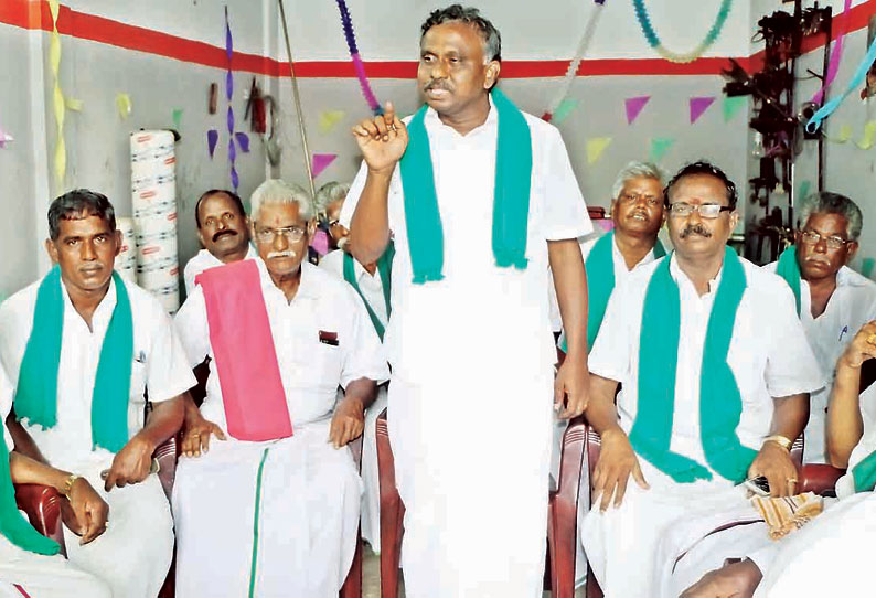 முதல்-அமைச்சர் எடப்பாடி பழனிசாமி ராஜினாமா செய்ய வேண்டும் தஞ்சையில் பி.ஆர்.பாண்டியன் பேட்டி