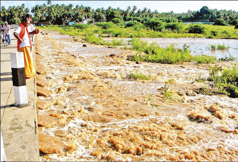 10 ஆண்டுகளுக்கு பின்னர் பாலாற்றில் வெள்ளம்