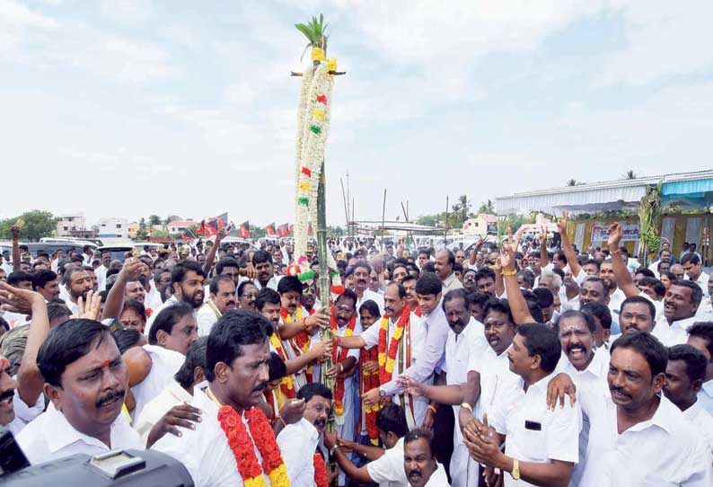 அடுத்த மாதம் நடைபெறும் எம்.ஜி.ஆர். நூற்றாண்டு விழா பந்தல் அமைக்கும் பணிக்கு கால்கோள் நாட்டு விழா