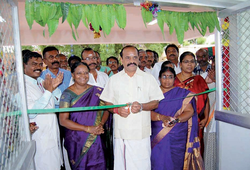 அரசு நிர்ணயித்ததை விட கூடுதலாக கட்டணம் வசூலிக்கும் திரையரங்குகள் மீது நடவடிக்கை எடுக்கப்படும்