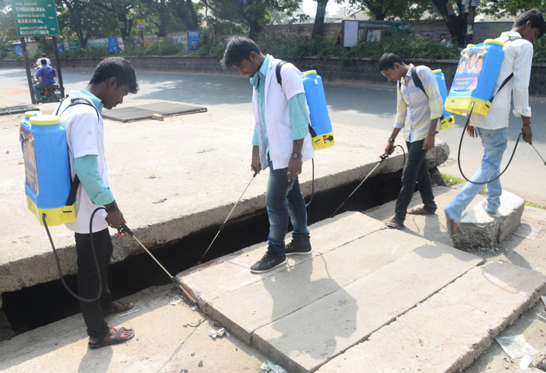 மக்கள் சுற்றுப்புறங்களில் தண்ணீர் தேங்காமல் பார்த்துக்கொள்ள வேண்டும் நாராயணசாமி வேண்டுகோள்