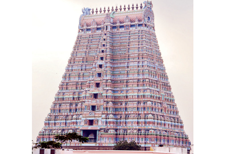 ஸ்ரீரங்கம் ரெங்கநாதர் கோவிலுக்கு ‘யுனெஸ்கோ’ விருது ஊழியர்கள் பட்டாசு வெடித்து கொண்டாட்டம்