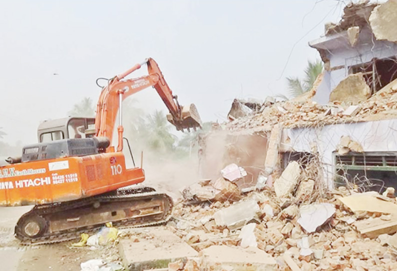 தொளசம்பட்டி ஏரி நீர்பிடிப்பு பகுதியில் ஆக்கிரமிப்பு வீடுகள்-கடைகள் அகற்றம்