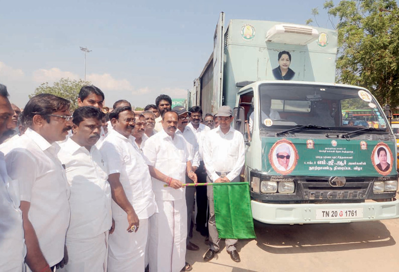 மாவட்டம் முழுவதும் எம்.ஜி.ஆர். படங்கள் திரையிட 7 வாகனங்கள் கடம்பூர் ராஜூ தொடங்கி வைத்தார்