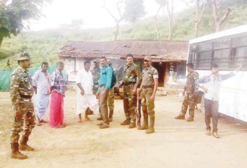 தமிழக-கேரள எல்லை கிராமங்களில் நக்சல் தடுப்பு பிரிவு போலீசார் தீவிர ரோந்து