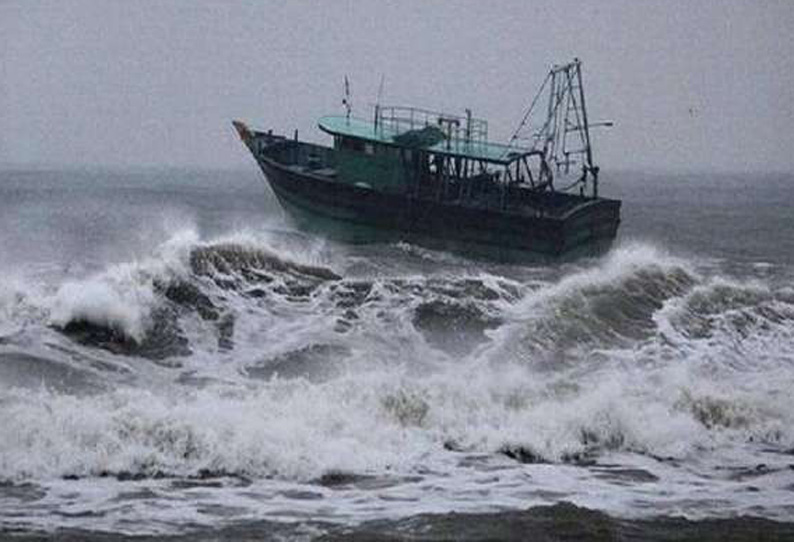 763 Tamil Nadu fishermen return home | ஓகி புயல் பாதிப்பால் மராட்டியத்தில்  கரை சேர்ந்த தமிழக மீனவர்கள் 763 பேர் ஊர் திரும்புகின்றனர் பாதுகாப்புத்துறை  தகவல்