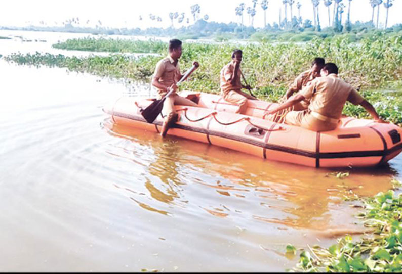 பாகூர் ஏரியில் மீன்பிடிக்க சென்ற மீனவர் மூழ்கினார்