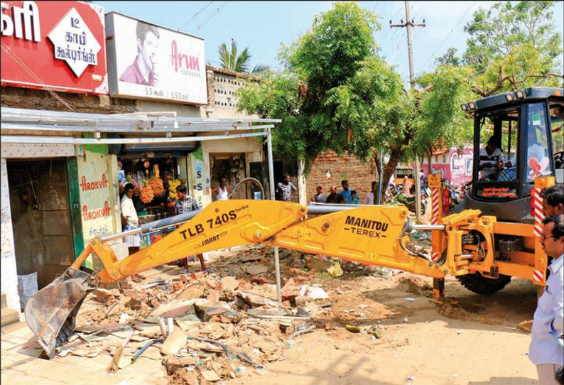 ராமேசுவரம், தங்கச்சிமடம் பகுதியில் ஆக்கிரமிப்புகள் அகற்றம்