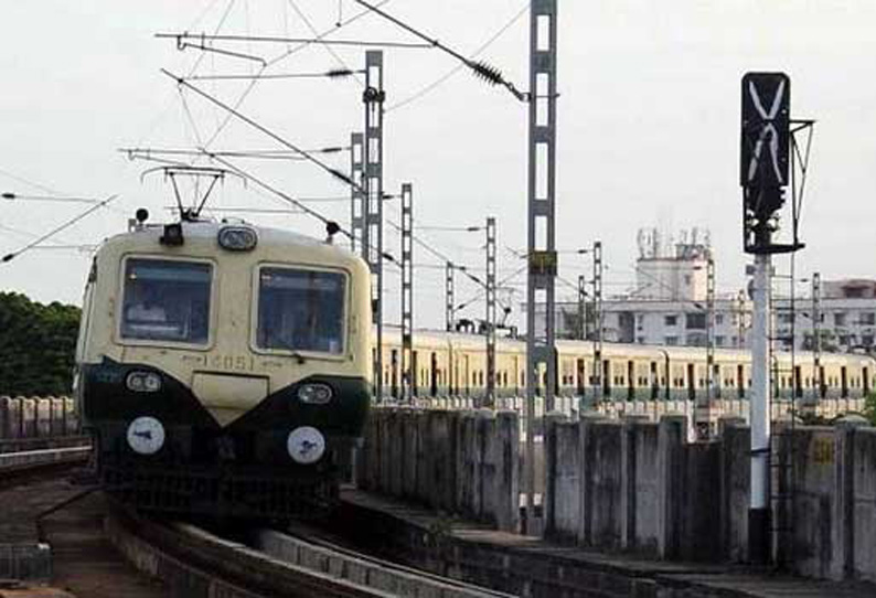 பராமரிப்பு பணி காரணமாக மின்சார ரெயில் சேவைகளில் மாற்றம் தெற்கு ரெயில்வே அறிவிப்பு