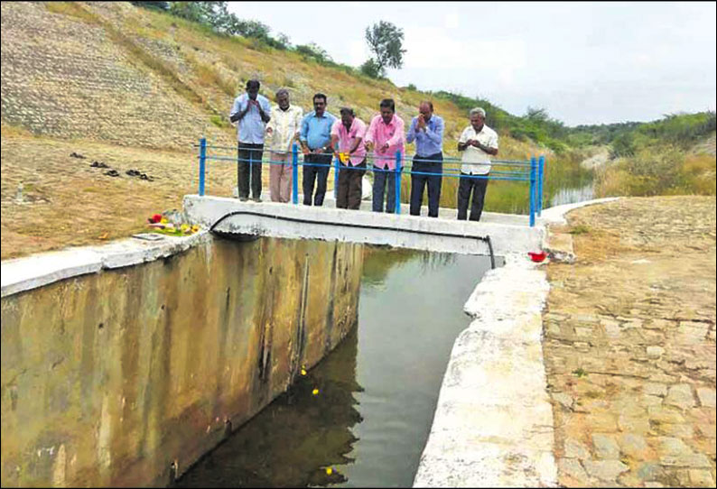 கிருஷ்ணா நதிநீர், தமிழக எல்லையை வந்தடைந்தது