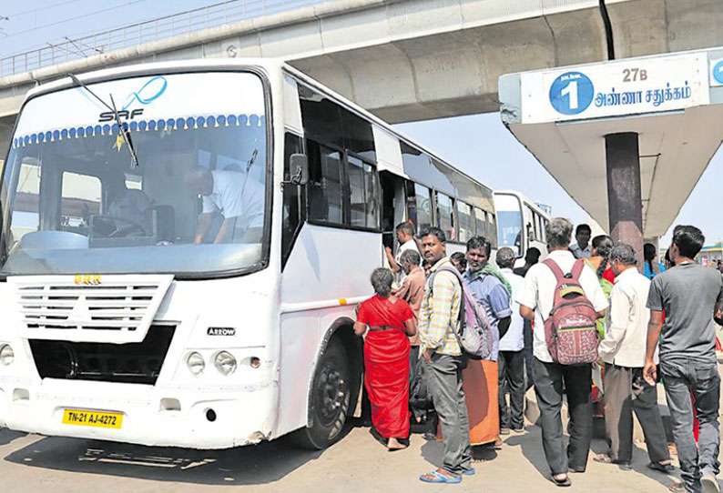 கோயம்பேட்டில் இருந்து நகரின் பல இடங்களுக்கு இயக்கப்பட்ட தனியார் பஸ்கள்