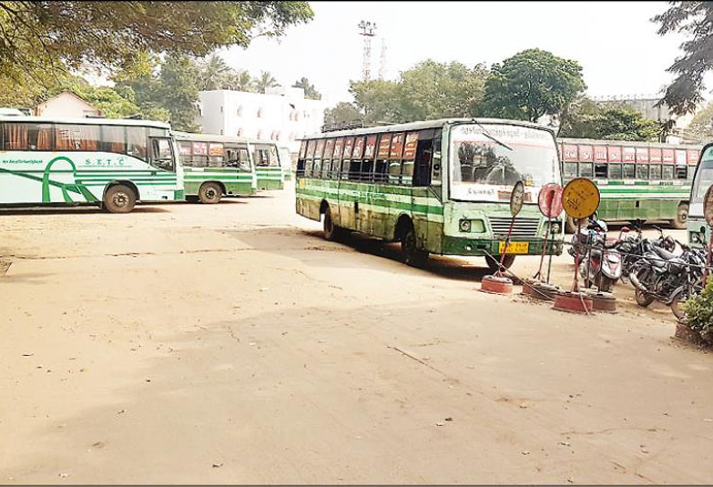 திருவாரூர் மாவட்டத்தில் போக்குவரத்துகழக தொழிலாளர்கள் 3-வது நாளாக வேலை நிறுத்தம்