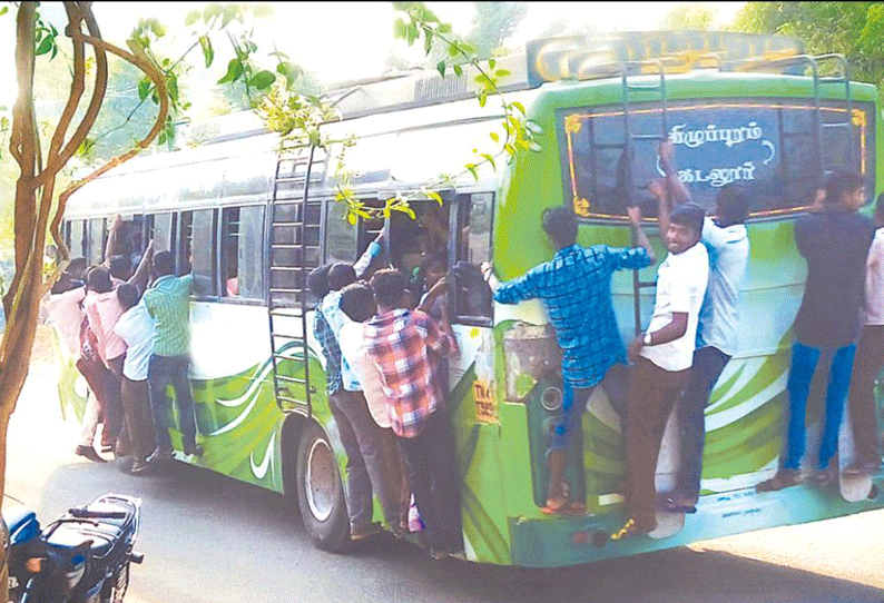 சென்னை, கடலூர் உள்ளிட்ட வெளியூர்களுக்கு புதுவையில் இருந்து பஸ்கள் ஓடாததால் பொதுமக்கள் அவதி