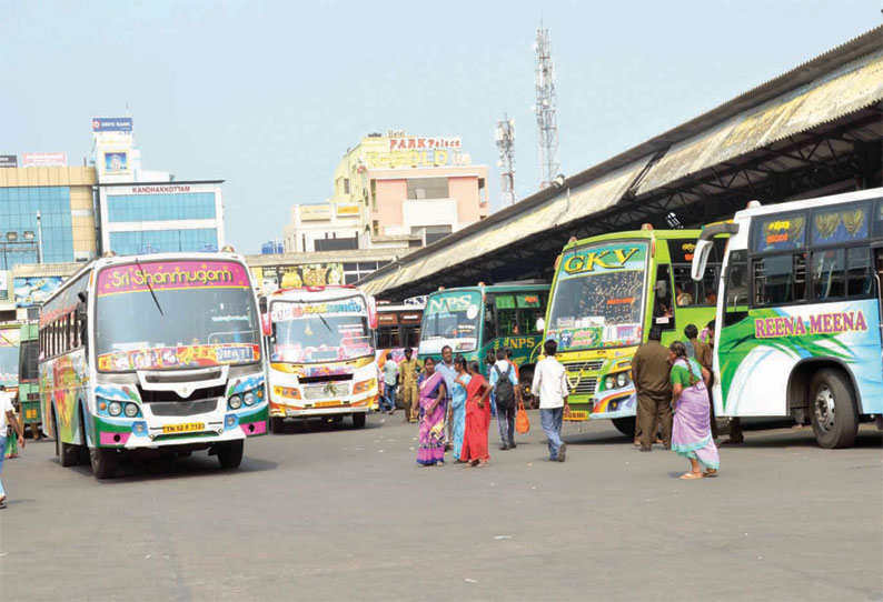 போக்குவரத்து தொழிலாளர்கள் 4–வது நாளாக வேலை நிறுத்தம்: கிராம மக்கள் அவதி