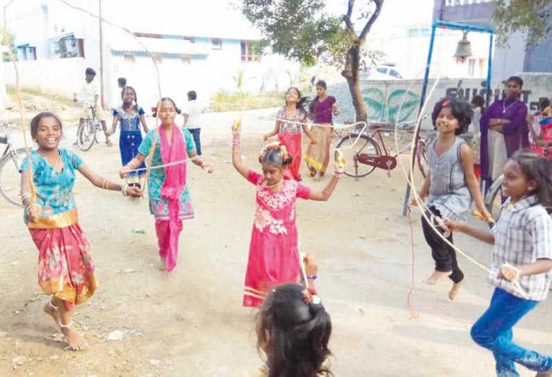 பொங்கலை முன்னிட்டு அரியலூர் மாவட்டங்களில் விளையாட்டு போட்டிகள் நடத்தப்பட்டன