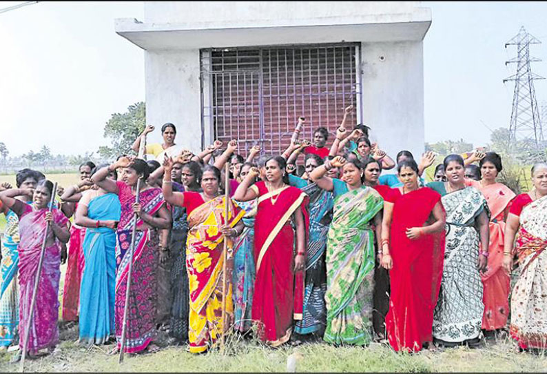 மதுக்கடைக்கு எதிர்ப்பு தெரிவித்து முற்றுகை போராட்டம்