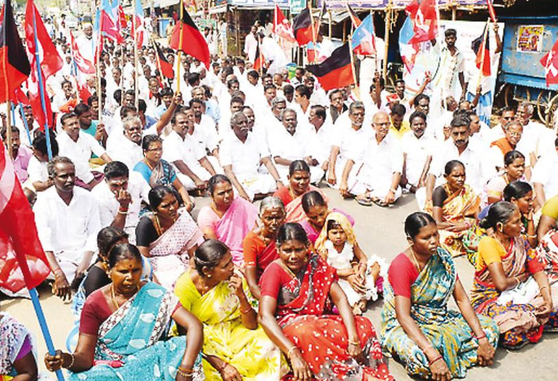 பஸ் கட்டண உயர்வை கண்டித்து தி.மு.க.- கூட்டணி கட்சியினர் சாலை மறியல்